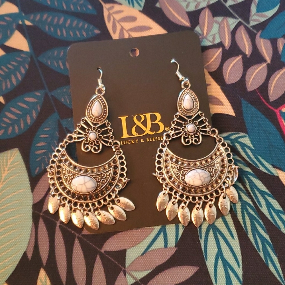 Cowgirl Gypsy Boho Dangly Earrings with Stone